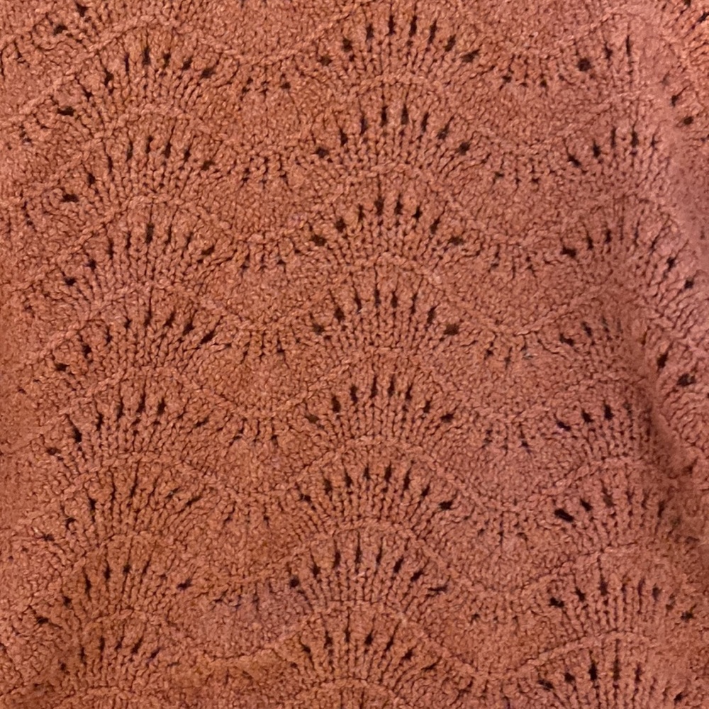 American Eagle sweater - Picture 2 of 3